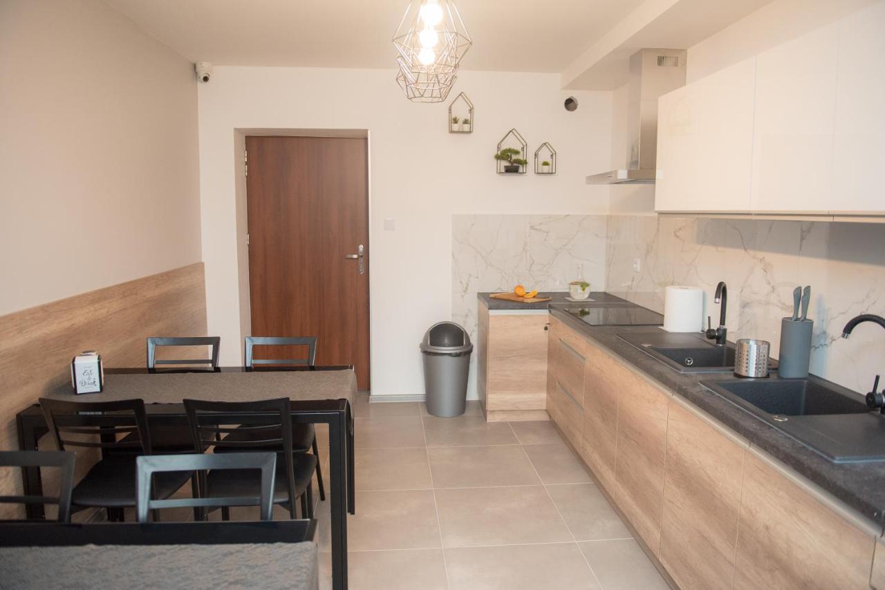 Geris Aparthotel Ζεστοκόβα Εξωτερικό φωτογραφία