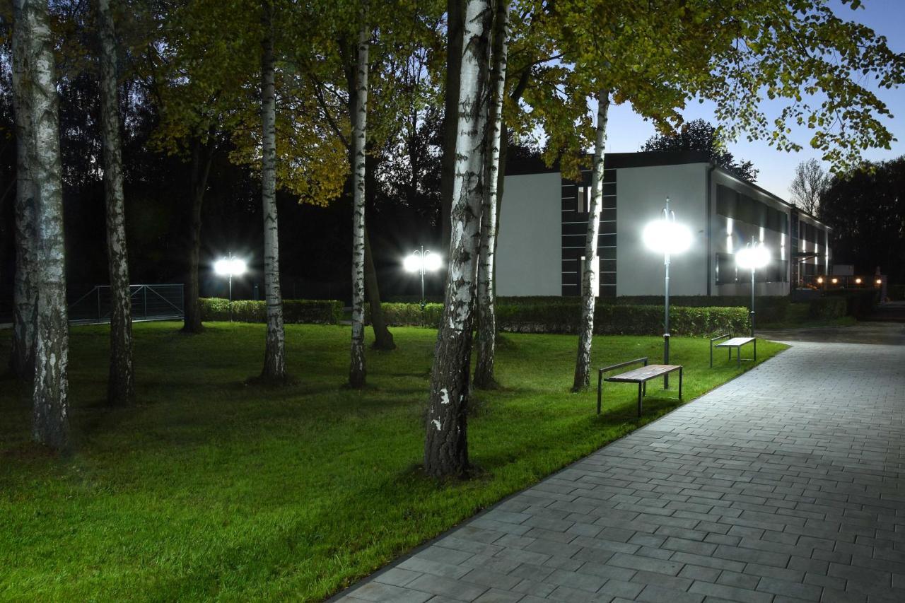 Geris Aparthotel Ζεστοκόβα Εξωτερικό φωτογραφία