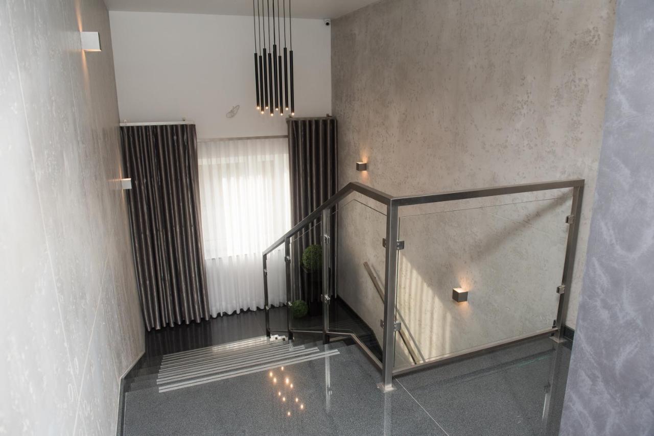 Geris Aparthotel Ζεστοκόβα Εξωτερικό φωτογραφία